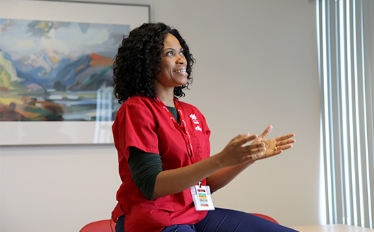 photo of SE Health PSW staff, single mom with her twin boys